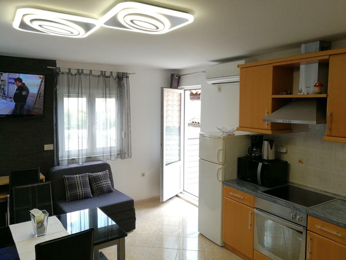 Palladium City Center Apartments Makarska Exterior photo